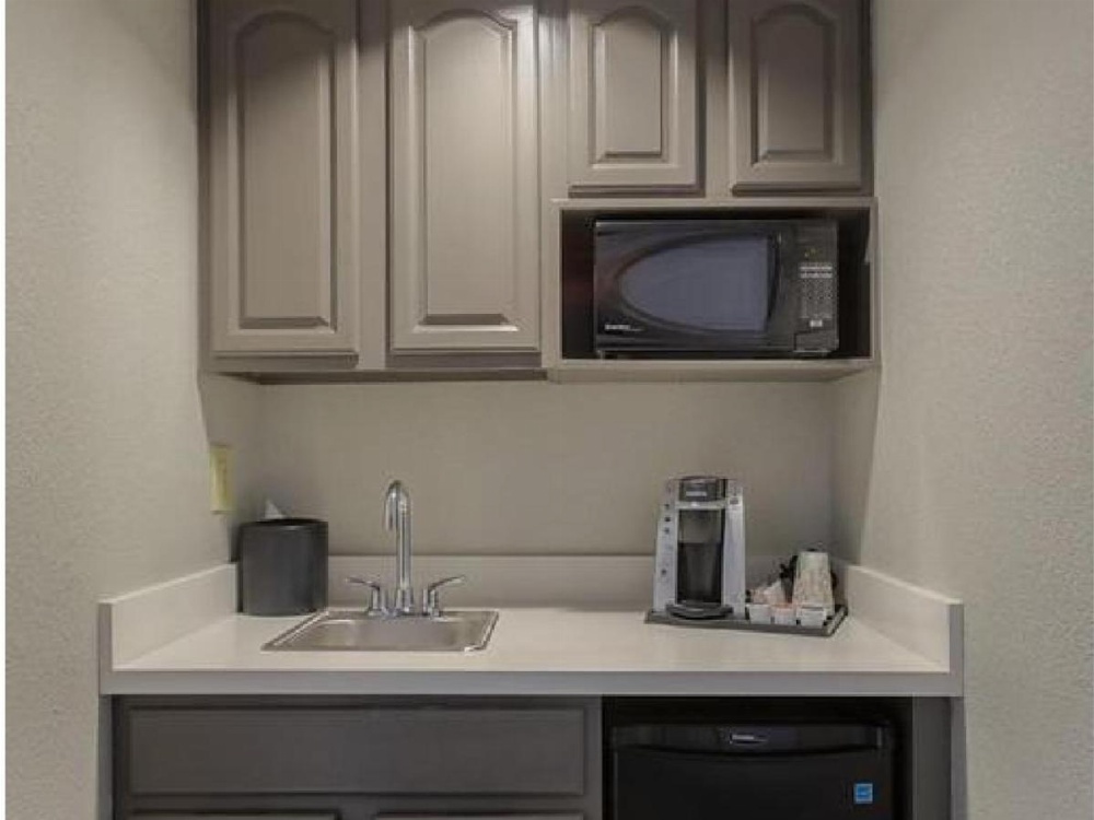 Room image 4