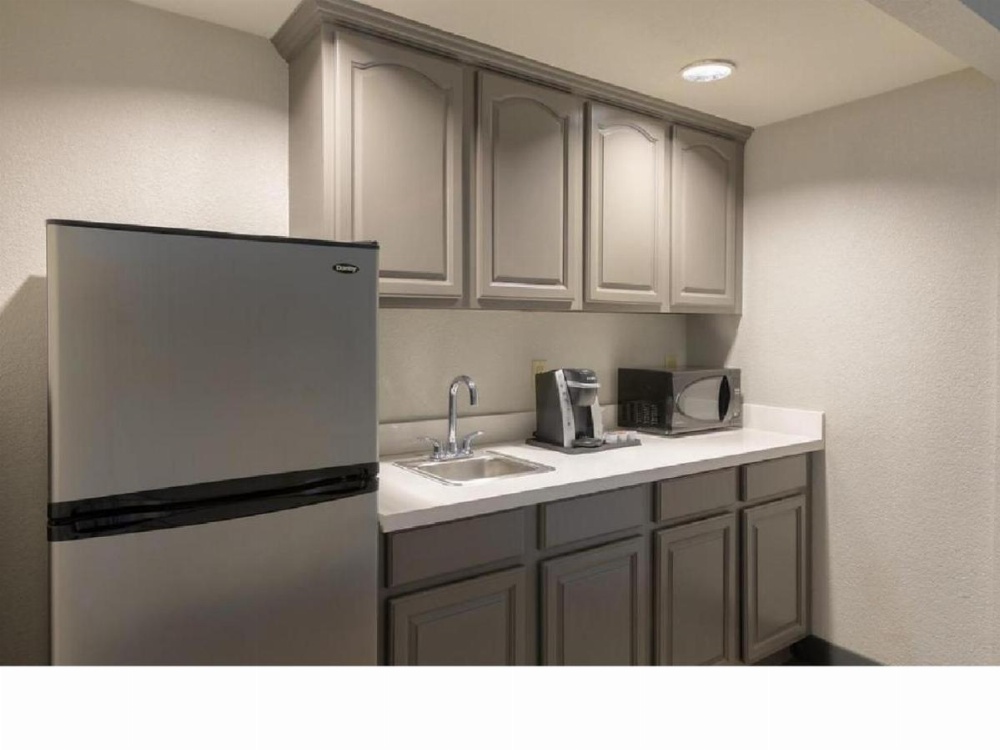 Room image 4